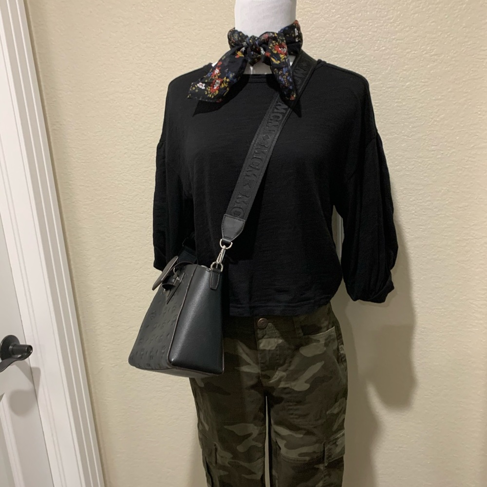 Black Knit cropped top